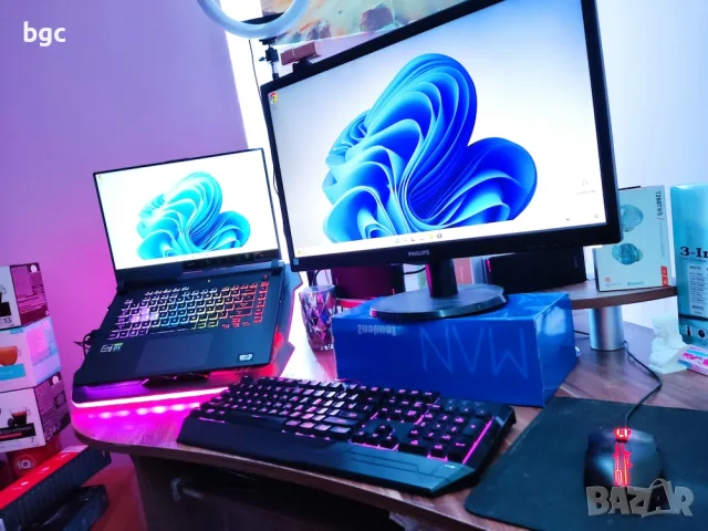  НОВ RGB Охладител за лаптоп Trust GXT 1126 Aura, 17.3", Многоцветна подсветка, Вентилатор 200 мм