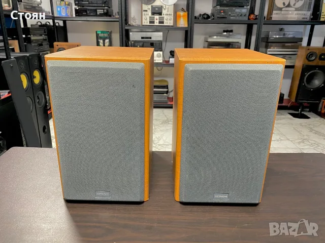 Bookshelf тонколони Hitachi