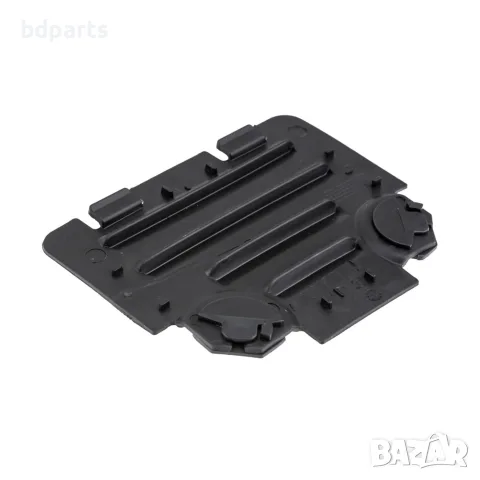 Капак на подкалник за достъп до фар, BMW 3 E90 E91, 1 E82 E88