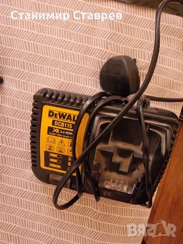 Продавам Dewalt dcb115