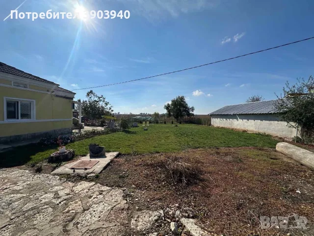 Къща с.Царевец на 10км от града, снимка 3 - Къщи - 56483518