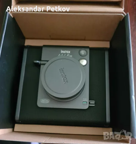 Fujifilm Instax Wide Evo Instant с чанта, снимка 2 - Фотоапарати - 56717000