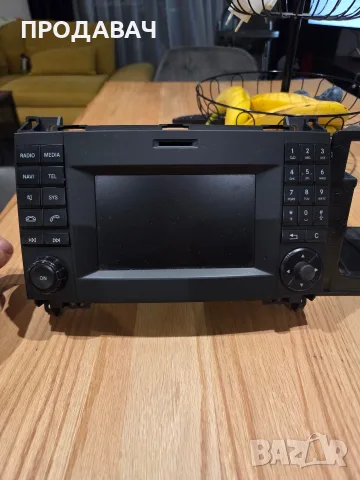 Оригинална навигация / мултимедия Mercedes Audio 15 за Sprinter / Vito + конзола