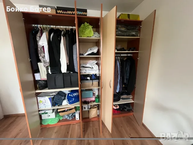 Продавам 5 крилен гардероб и скрин, снимка 3 - Гардероби - 56711926