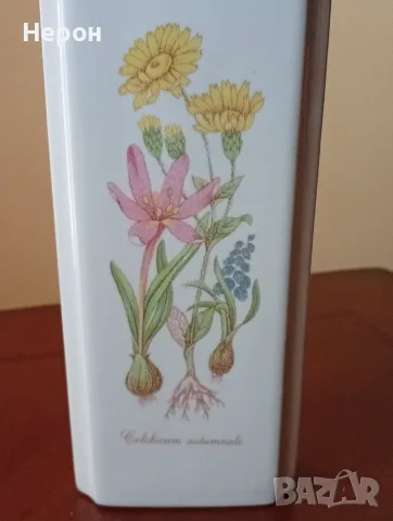 Порцеланова ваза , снимка 2 - Вази - 56559619