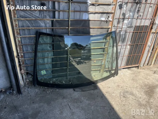 Предно стъкло Mercedes ML W164 – оригинално, втора употреба