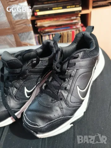 Маратонки Найк . Nike 