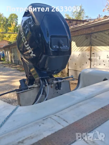 Извънбордов двигател Mercury 25hp EFI, снимка 2 - Воден транспорт - 56557424