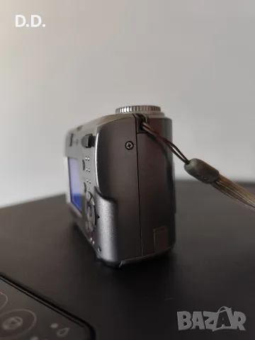 Sony Cybershot DSC S-60, снимка 5 - Фотоапарати - 56594833
