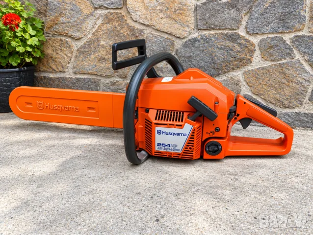 Husqvarna 254 XP Air injection,
