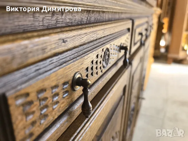 Витрина МАСИВ дърворезба, снимка 14 - Секции и витрини - 56586284