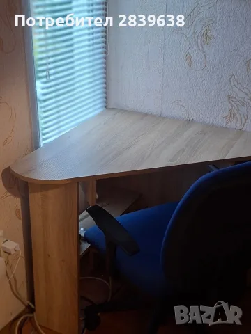 Бюро ъглово малко