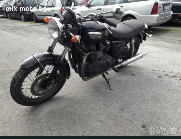 Triumph Bonneville T100 на части