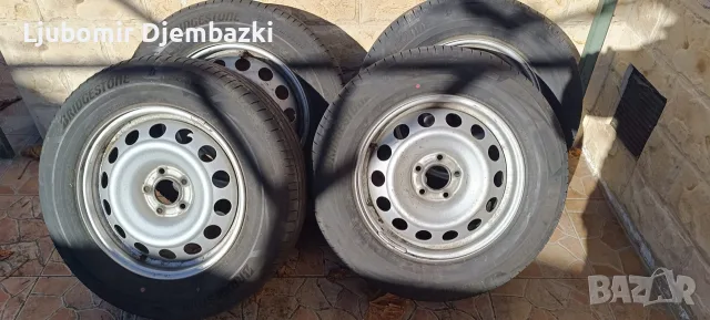 Гуми с джанти 215/65/16        