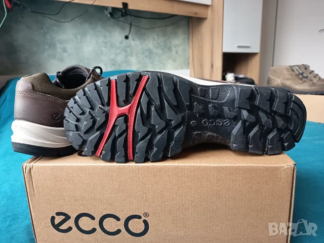 Ecco номер 47 водонепромукаеми, снимка 2 - Спортни обувки - 56639845