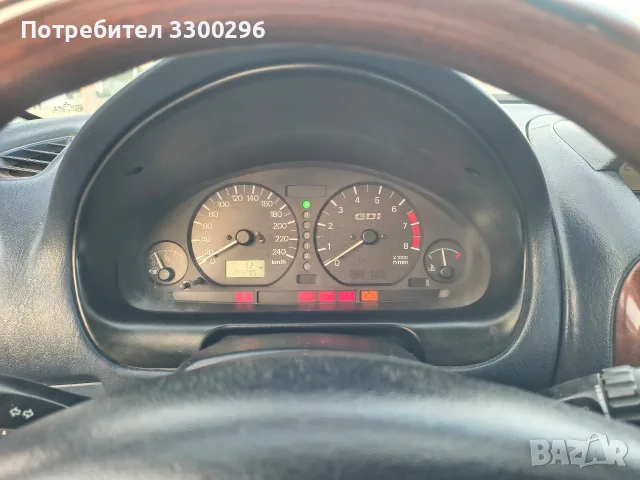 Mitsubishi Carisma автоматик, снимка 4 - Автомобили и джипове - 56510583
