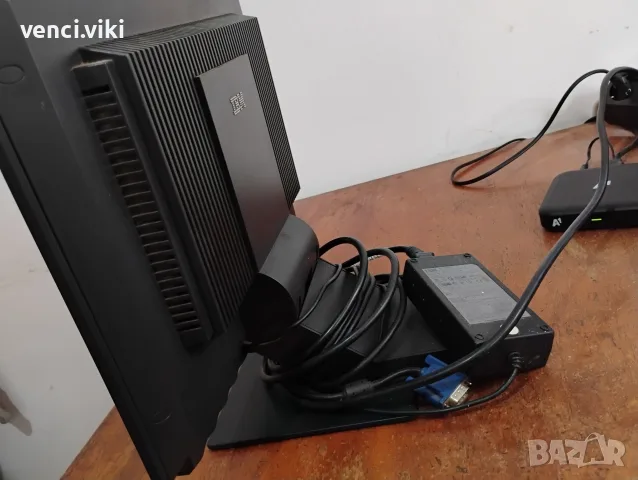 Монитор Tft15" IBM T541, снимка 3 - Монитори - 56633024