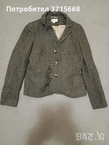 Продавам 2 Якета и 1 Грейка 