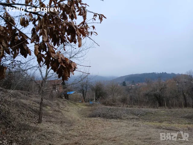 Продавам парцел 