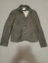 Продавам 2 Якета и 1 Грейка , снимка 1