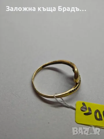 Дамски златен пръстен 1,90гр 
