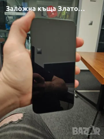 Смартфон Apple IPhone 13 Dark Green + Кейс, снимка 2 - Apple iPhone - 56641670