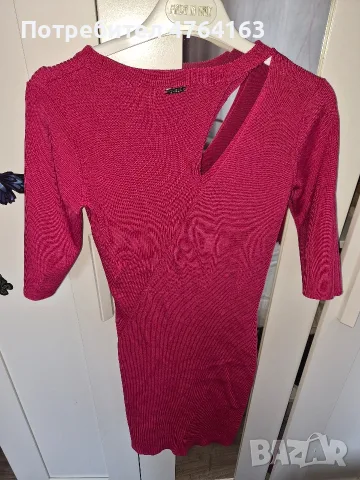 Нова оригинална рокля Guess р-р XS, снимка 3 - Рокли - 56687802