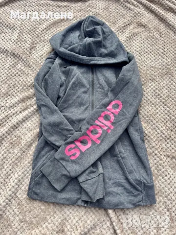 Сиво женско горнище на adidas