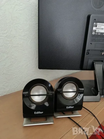 Монитор  LG  19 