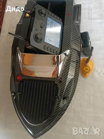 Лодка за захранка Flytec V080 с GPS, снимка 4 - Такъми - 56675042