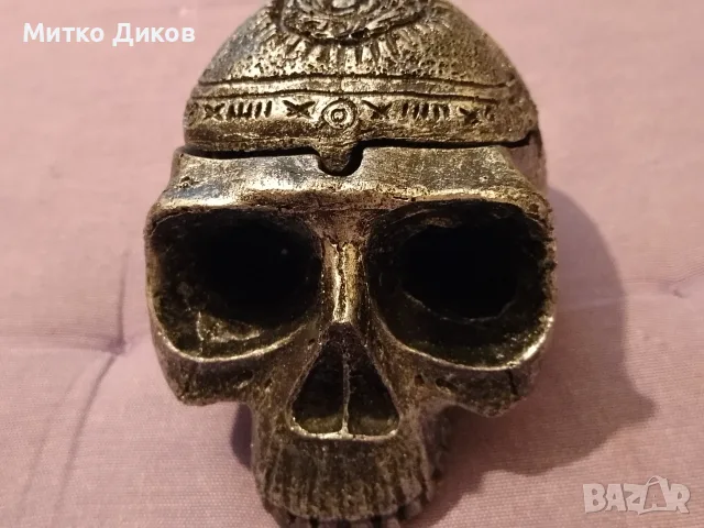Пепелник череп 11х8х8 см като нов