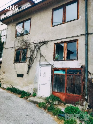 Продава къща в гр. Смолян 