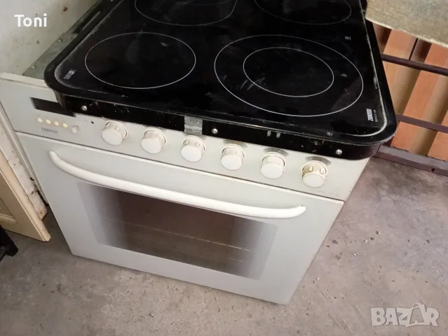 фурна с котлони zanussi 
