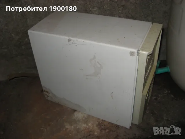 стар компютър с 1,44" флопи и CD, снимка 5 - За дома - 56702885