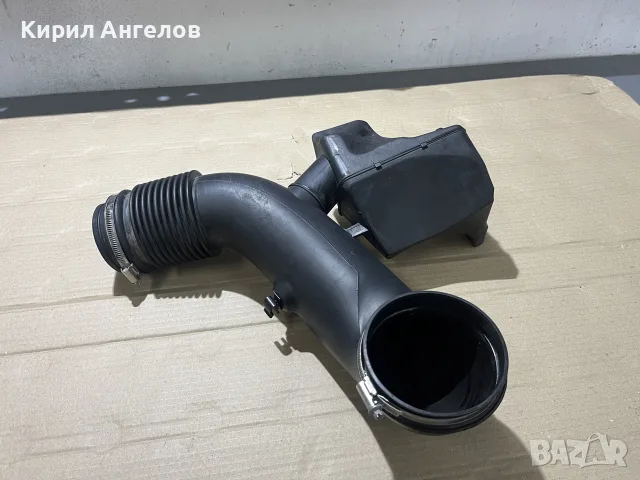 Въздуховода към дросела на BMW X5 E53 3.0i M54