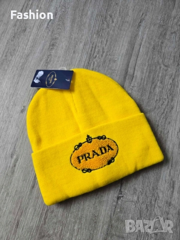 НОВА зимна шапка PRADA