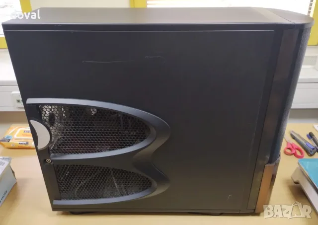 Продавам алуминиева кутия за компютър / сървър Thermaltake Eureka Full-Tower