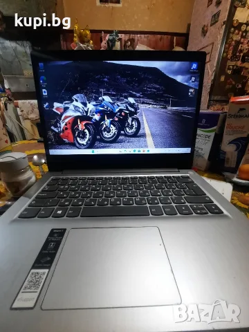 Компактен лаптоп Lenovo IdeaPad 3