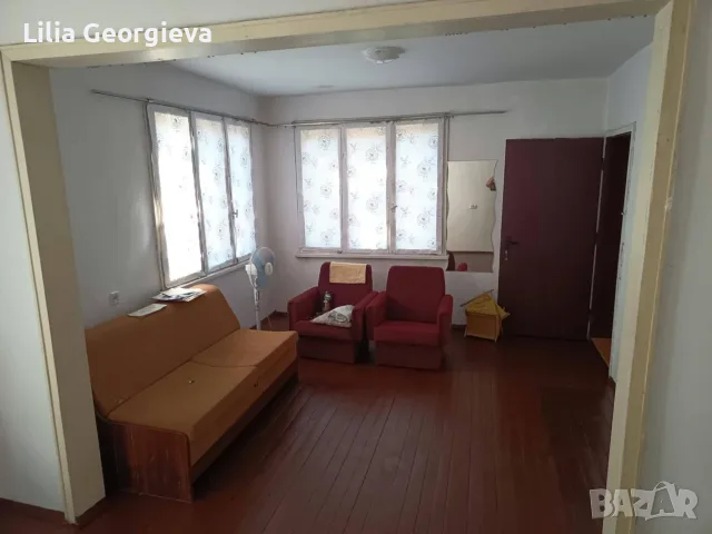 Продавам масивна къща , снимка 13 - Къщи - 56741493