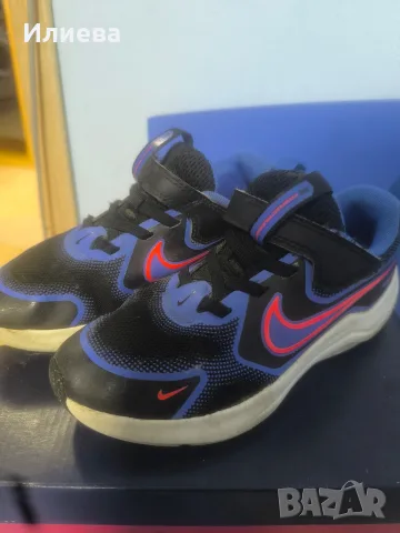 Nike Cosmic Runner., снимка 2 - Детски маратонки - 56592744