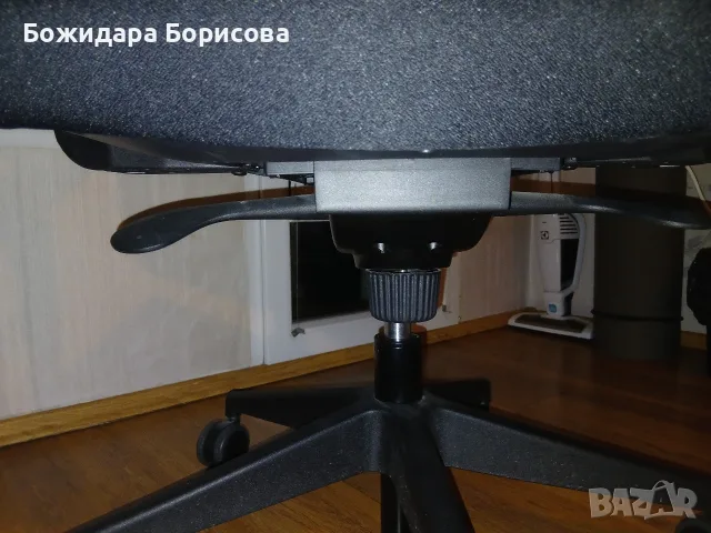 Професионален офис стол Narbutas, снимка 5 - Столове за офис - 56713575