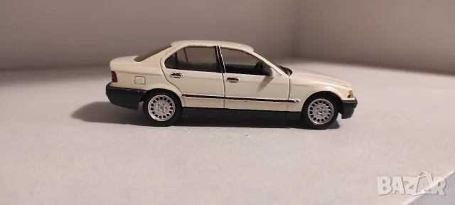 Количка BMW e36 1:43, снимка 3 - Колекции - 56660903