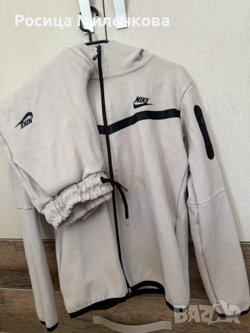 Спортен екип NIKE , снимка 4 - Спортни дрехи, екипи - 56639385