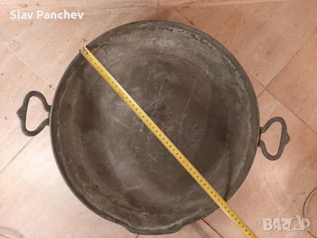 Продавам медна тава