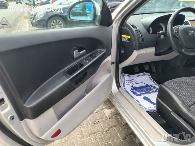 Кия сийд 1.6 crdi 90кс, снимка 12 - Автомобили и джипове - 56734026