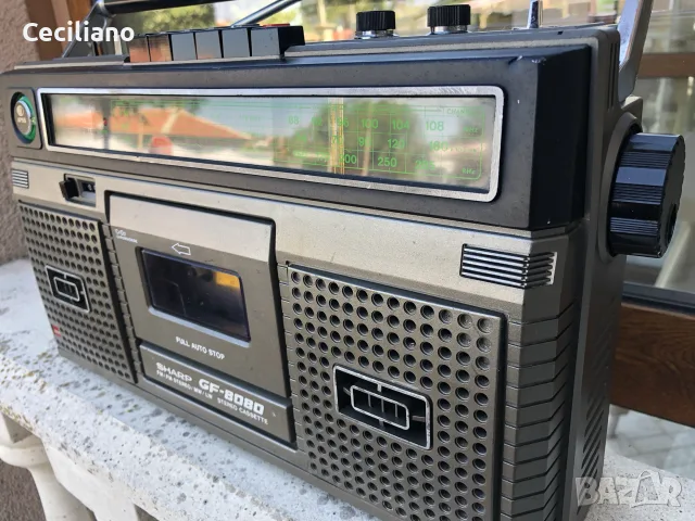 Sharp GF-8080H
Работещ и запазен!, снимка 9 - Радиокасетофони, транзистори - 56647891