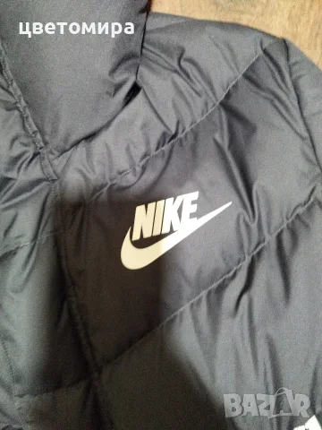Nike парка размер М, снимка 4 - Якета - 56553840
