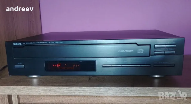 Yamaha CDC-555 CD чейнджър