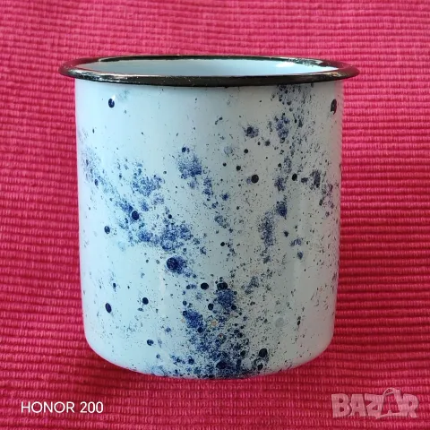 Метално, емайлирано канче. 