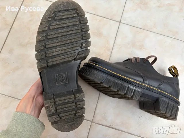 Обувки Dr. Martens Airwair, снимка 3 - Дамски ежедневни обувки - 56638932